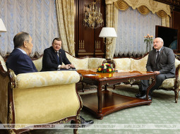 Лукашенко рассказал, что его поражает и приятно удивляет в действиях Украины