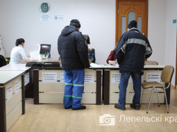 В третий день досрочного голосования избиратели Лепельского района продолжают активно участвовать в  политическом процессе