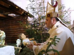 Лукашенко поздравил христиан Беларуси, празднующих Рождество Христово 25 декабря