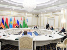 Лукашенко о ситуации в мире: дай бог остановиться, чтобы к третьей мировой войне не подойти