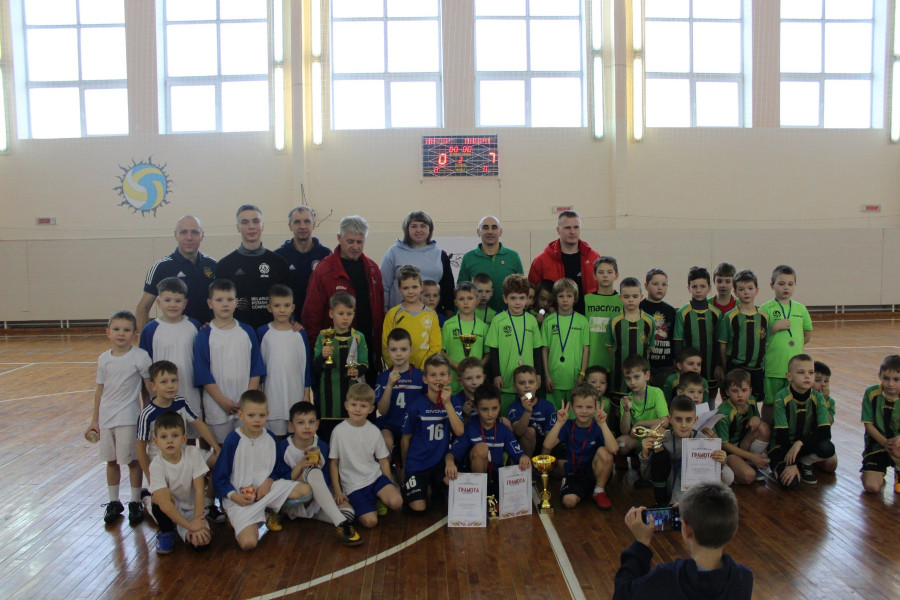 Лепельская команда заняла второе место на турнире по мини-футболу