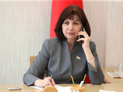Белорусы смогут позвонить Наталье Кочановой на прямую линию 