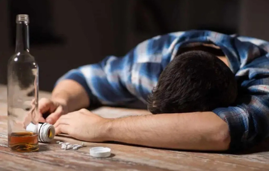 Как ограничить дееспособность выпивохи?
