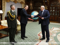 Лукашенко назначил министра иностранных дел и командующего ВВС и войсками ПВО