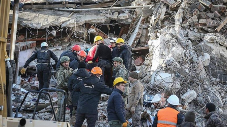 Количество погибших от землетрясений в Турции увеличилось до 14 014