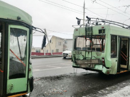 Семь человек пострадали при столкновении троллейбусов в Минске