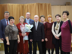 Замечательный педагог Лариса Сковородко встретила свой 85-летний юбилей