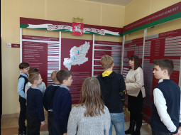 Педагоги и обучающиеся ЛРЦДиМ посетили с экскурсией Лепельский районный исполнительный комитет