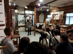 Учащиеся учреждения образования посетили Музей традиционного ткачества Поозерья в г. Полоцке.