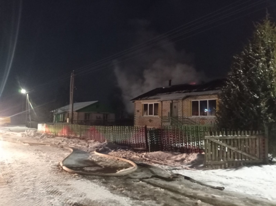 Пожар дома в деревне Горки