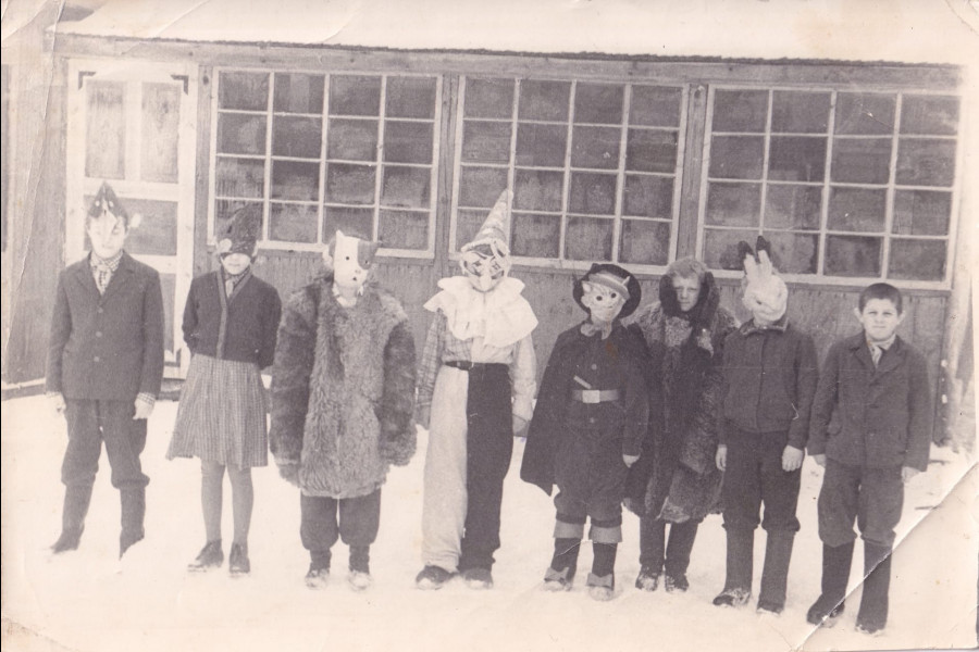 Хлопчыкі-зайчыкі, дзяўчынкі-сняжынкі,  ці як адзначалі Новы год у савецкай школе