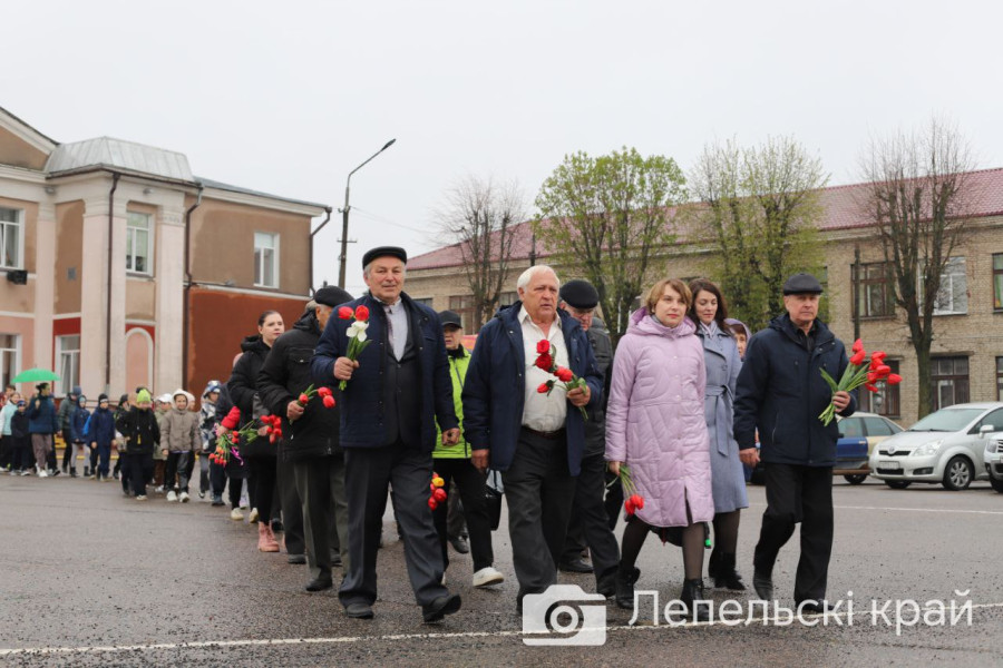 Митинг в честь дня рождения Ленина